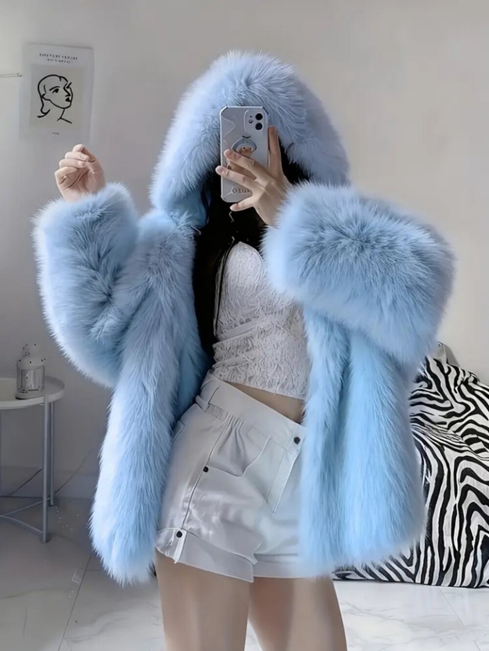 Women' Winter Plush Jacket with Faux- Collar & Long Sleeves - Thick Warm Short